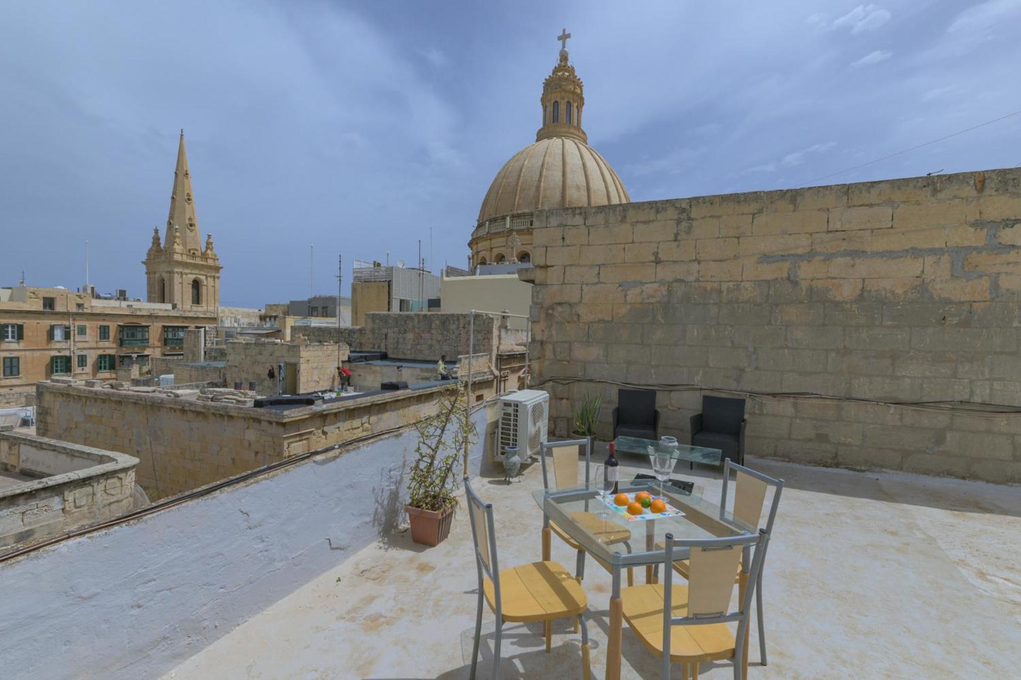 New 1 Bedroom Apartment In Valletta City Centre With Terrace And Views 외부 사진
